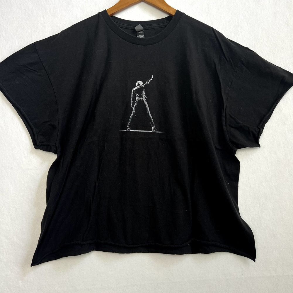 Bon Jovi Tshirt 2018 Tour Cropped Tshirt Women's Size XL 2018 CONCERT TEE - Picture 5 of 5